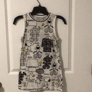 Snoopy sleeveless tee